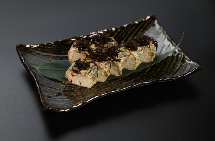 焼鯖寿司 一本